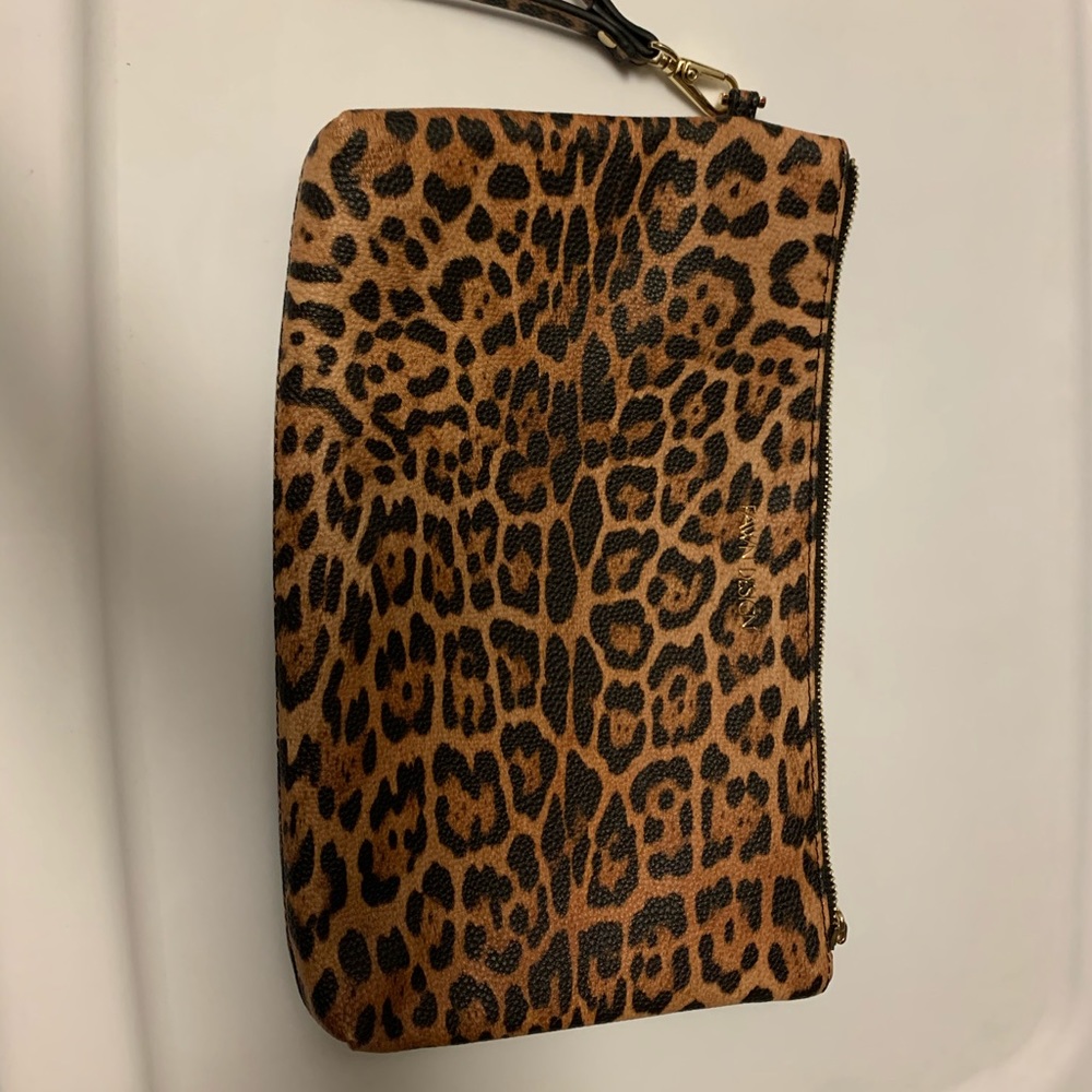 Fawn design cheetah clutch
